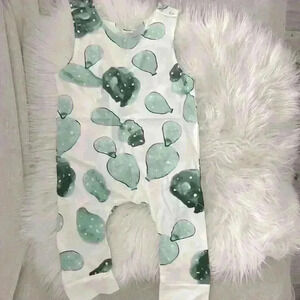 New!! Adorable Cactus Jumpsuit Sz 100 ( 2-3T)